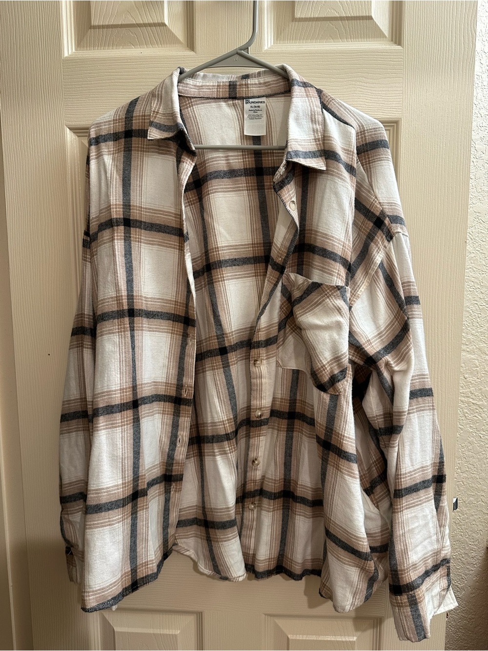 Plaid Button-Up Shirt - Beige & Black w/Pockets
